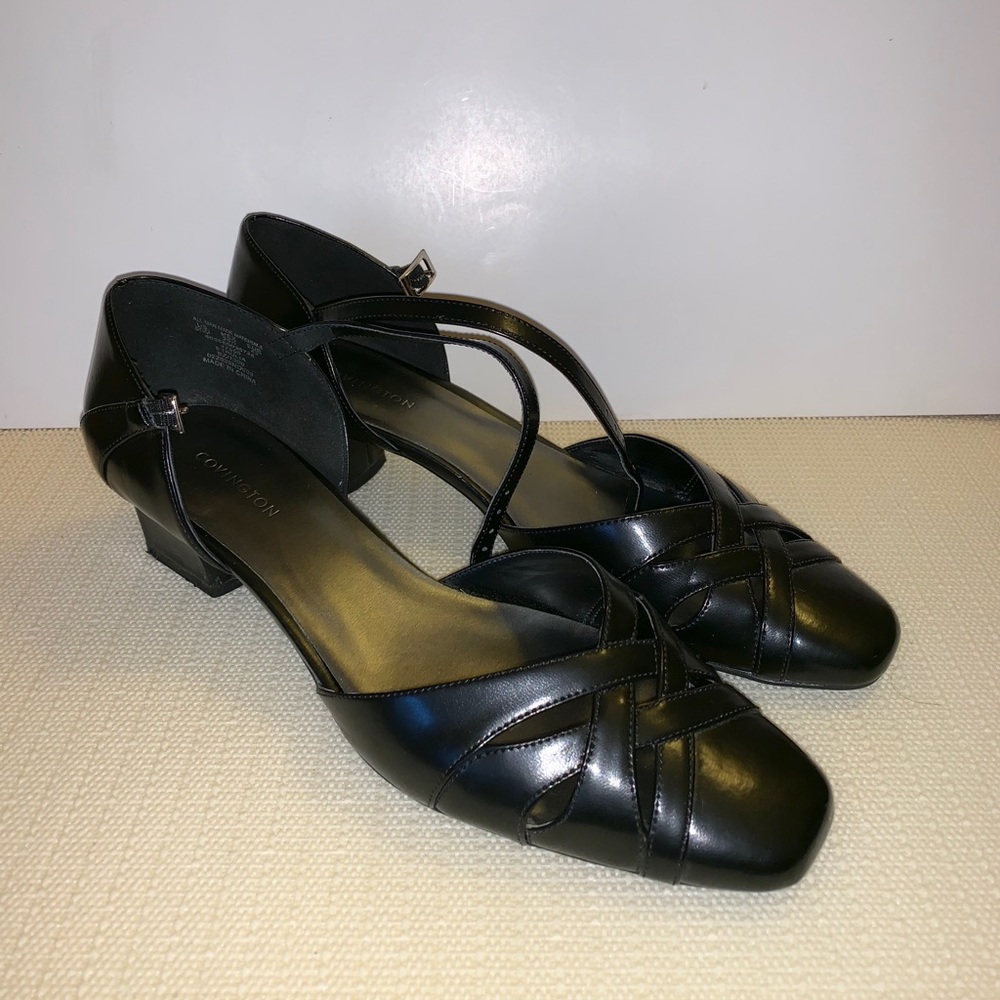 COVINGTON BLACK HEELS: SIZE: 9 1/2